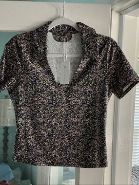 Travis Mathew Black Floral Collared Crop Top